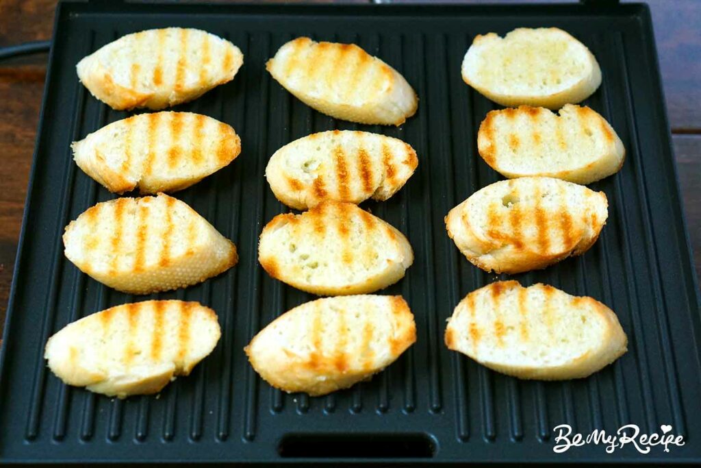 Grilling the bread slices
