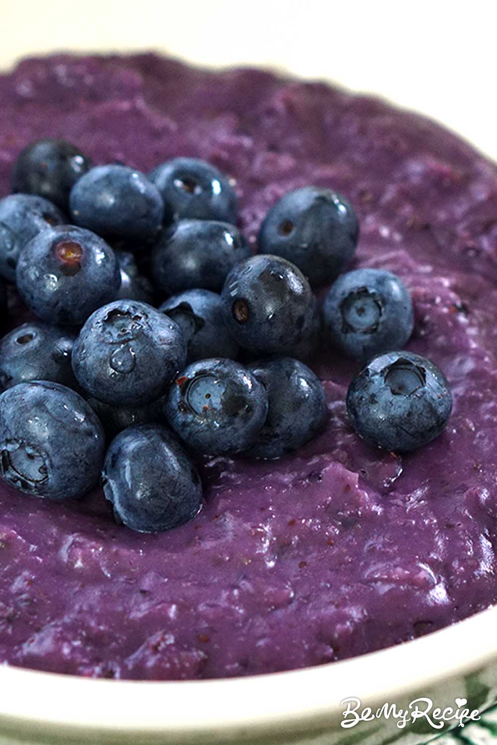 Quick and Easy Blueberry Oatmeal Recipe